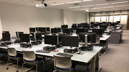 A computer lab at SVSU.